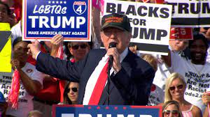Donald Trump Gives Thumbs Up to 'Blacks For Trump'